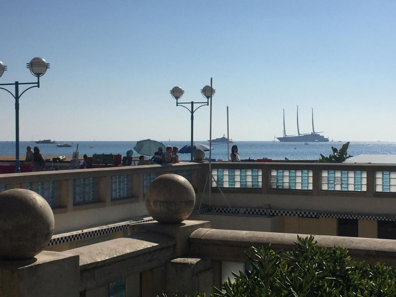 Gorgeous One-Bedroom Apartment With Terrace And Sea View -Stayinantibes- Bijou Plage エクステリア 写真