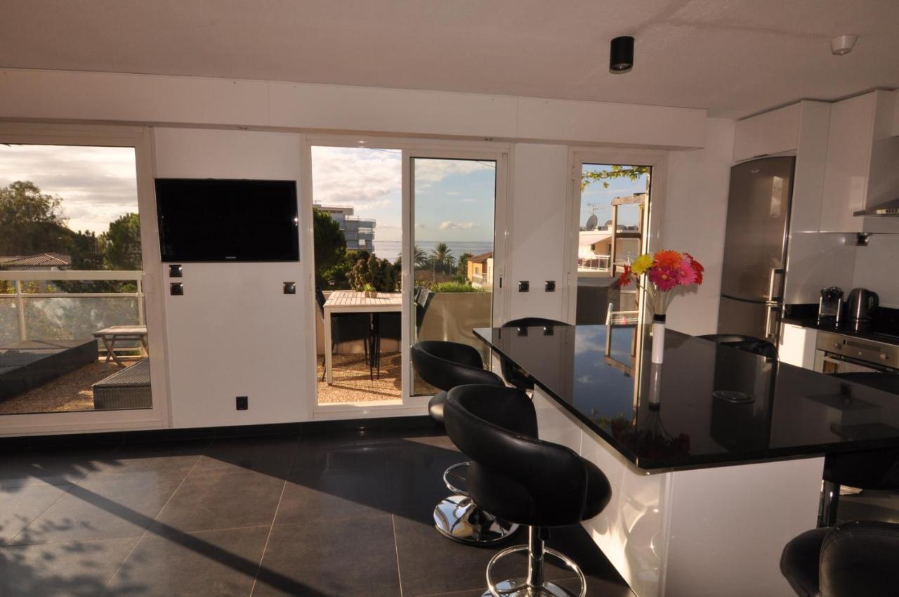 Gorgeous One-Bedroom Apartment With Terrace And Sea View -Stayinantibes- Bijou Plage エクステリア 写真