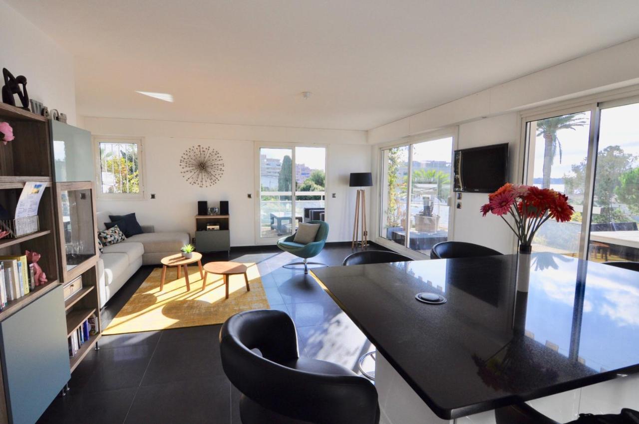Gorgeous One-Bedroom Apartment With Terrace And Sea View -Stayinantibes- Bijou Plage エクステリア 写真